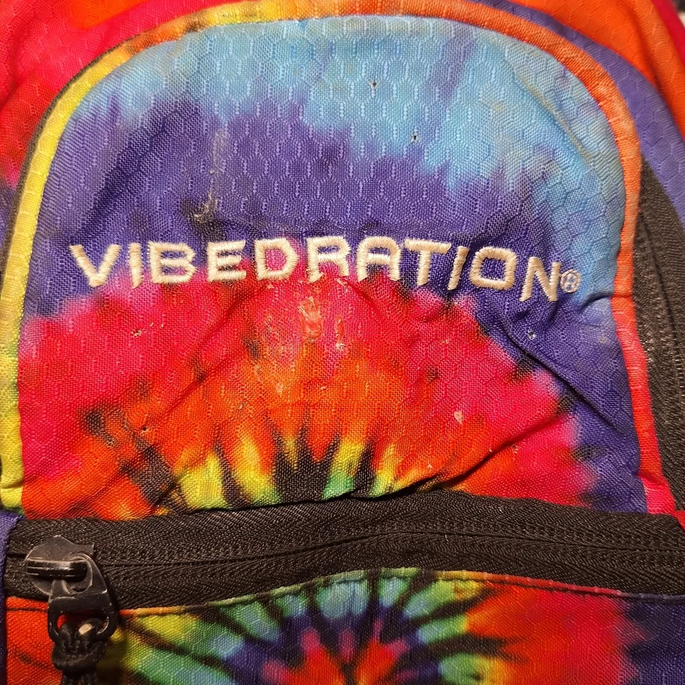 Vibedration Hydration Backpack w/o bladder - Rainbow Tie Dye